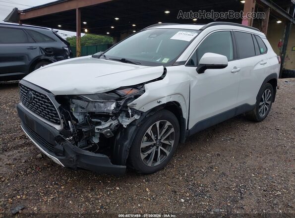 7MUDAABG6RV088759 2024 TOYOTA COROLLA CROSS Белый Передняя левая четверть