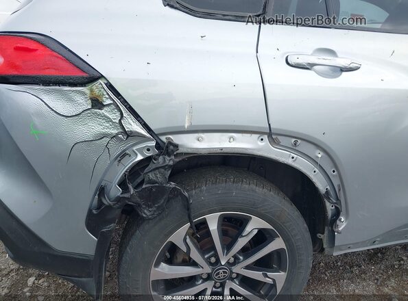 7MUDAABG7PV069568 2023 TOYOTA COROLLA CROSS Silver 