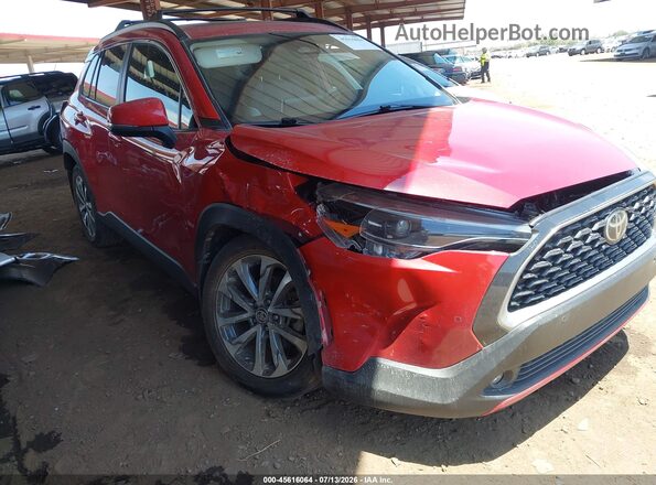 7MUDAABG7RV107674 2024 TOYOTA COROLLA CROSS Red Դիմացի տեսք