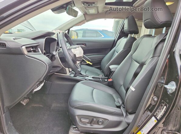 7MUDAABG8RV102404 2024 TOYOTA COROLLA Black Front interior view