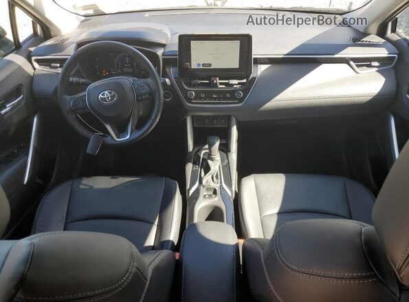 7MUEAABG2PV068638 2023 TOYOTA COROLLA Silver წინა პანელის ხედი