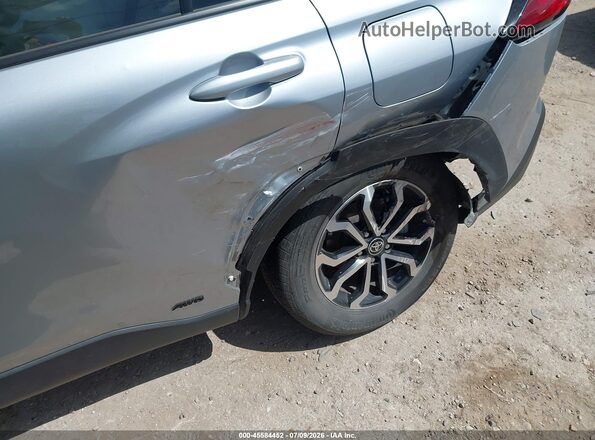 7MUFBABG5PV014719 2023 TOYOTA COROLLA CROSS HYBRID Silver Widok z przodu