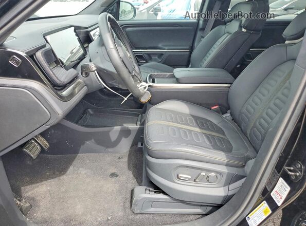 7PDSGABA3PN012584 2023 RIVIAN R1S Black წინა სალონის ხედი