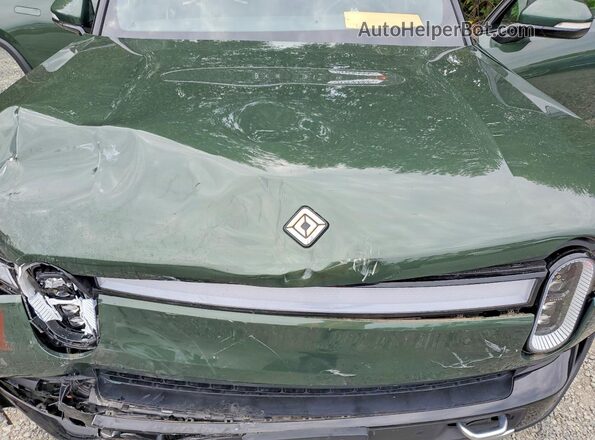 7PDSGABA8PN022088 2023 RIVIAN R1S Green Engine compartment view