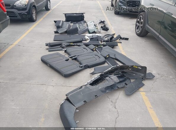 7PDSGABL7NN000825 2022 RIVIAN R1S Зеленый Вид щитка приборов