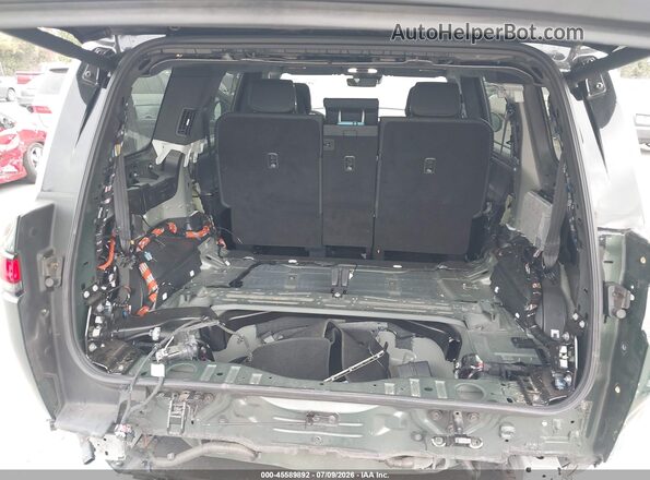 7PDSGABL7NN000825 2022 RIVIAN R1S Зеленый 