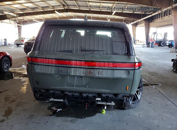 7PDSGABP1TN076265 2026 RIVIAN R1S Green Հետևի տեսք