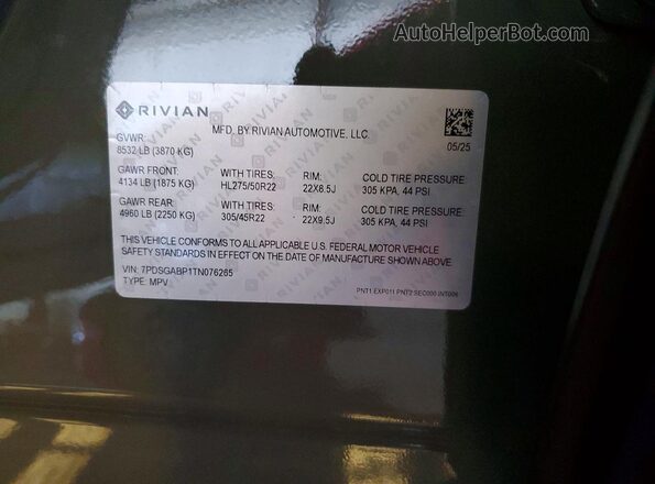 7PDSGABP1TN076265 2026 RIVIAN R1S Green Սալոնի 360 աստիճան տեսք