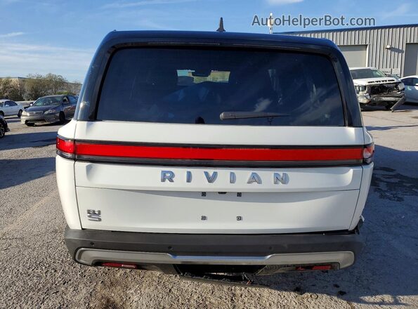 7PDSGBBA2RN039672 2024 RIVIAN R1S White Rear view