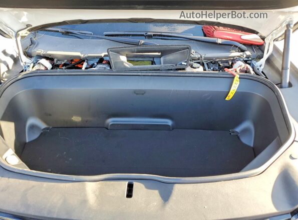 7PDSGBBA2RN039672 2024 RIVIAN R1S White Engine compartment view