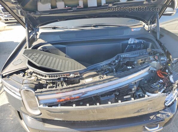 7PDSGBBA2SN071477 2025 RIVIAN R1S Charcoal ძრავის განყოფილების ხედი