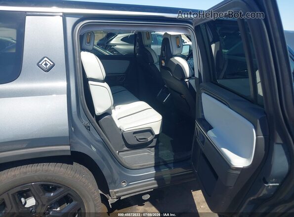 7PDSGBBA3RN036201 2024 RIVIAN R1S Gray VIN sticker view