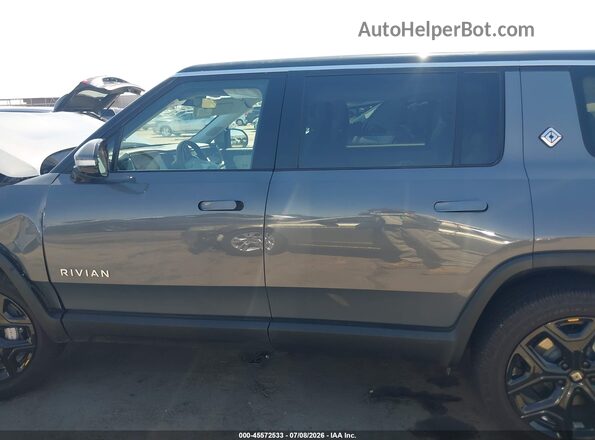 7PDSGBBA3RN036201 2024 RIVIAN R1S Gray 360 interior view