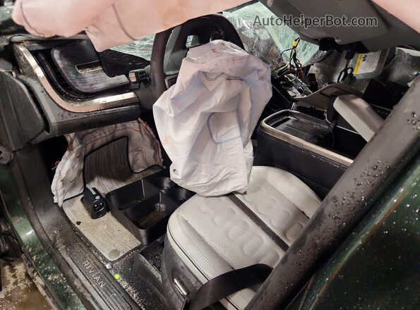 7PDSGBBA3SN068474 2025 RIVIAN R1S Green Вид панелі приладів