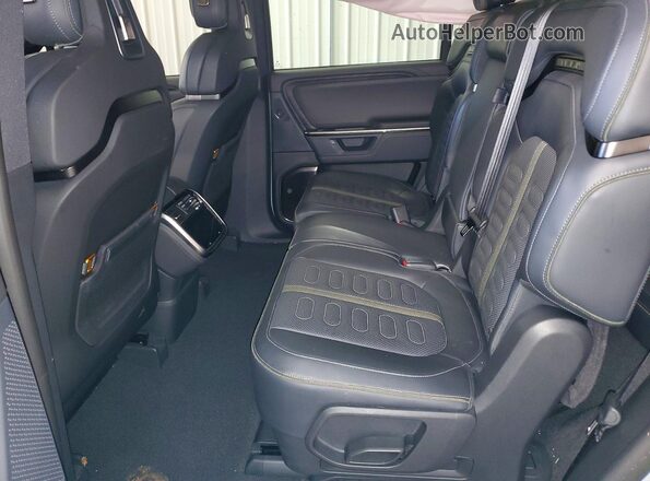 7PDSGBBA4SN064238 2025 RIVIAN R1S Серый Вид задней части салона