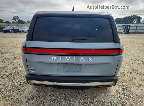 7PDSGBBA8RN037165 2024 RIVIAN R1S Gray Widok z tyłu