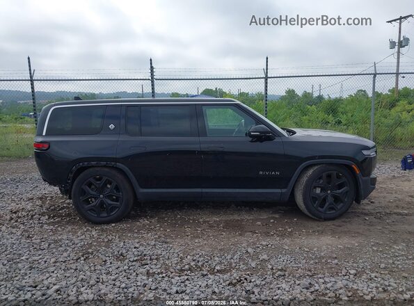 7PDSGBBA8SN065411 2025 RIVIAN R1S Black Rear interior view