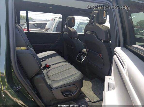 7PDSGCBA0TN093744 2026 RIVIAN R1S Green VIN კოდის სტიკერის ხედი