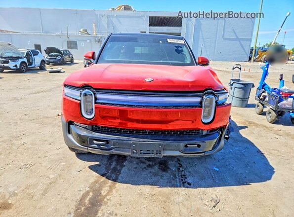 7PDSGCBP5SN060757 2025 RIVIAN R1S Красный Вид спереди