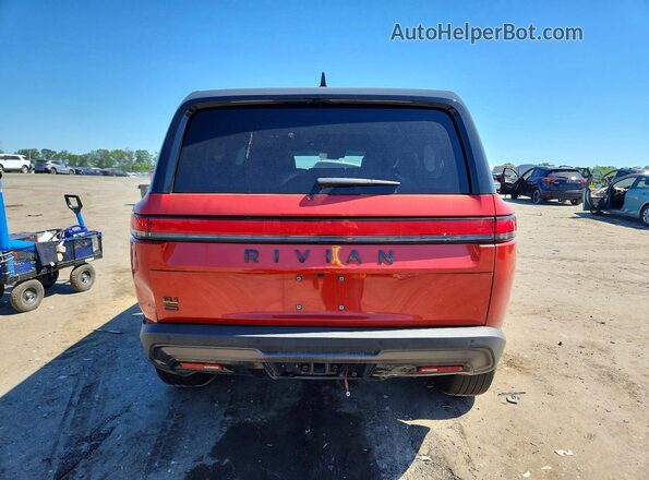 7PDSGCBP5SN060757 2025 RIVIAN R1S Красный Вид сзади