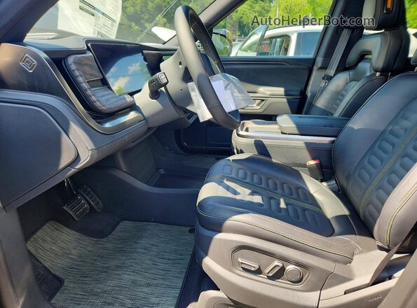 7PDSGFBA3TN084344 2026 RIVIAN R1S Green წინა სალონის ხედი