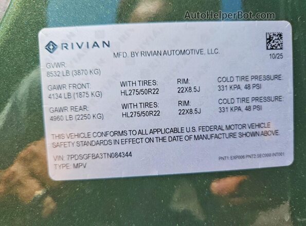 7PDSGFBA3TN084344 2026 RIVIAN R1S Green VIN კოდის სტიკერის ხედი