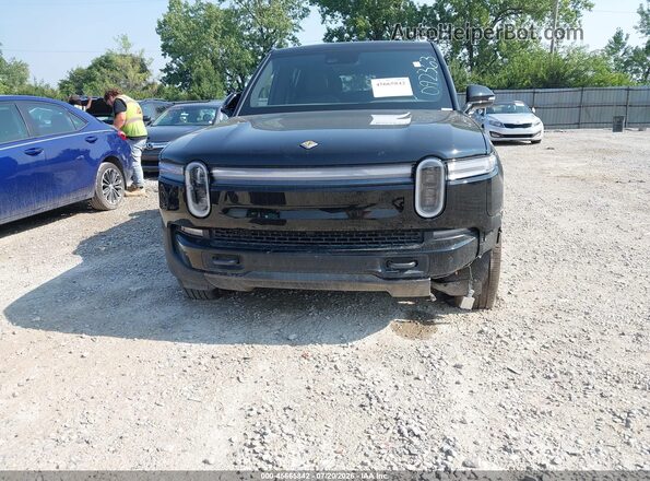 7PDSGFBA3TN092363 2026 RIVIAN R1S Black Front view