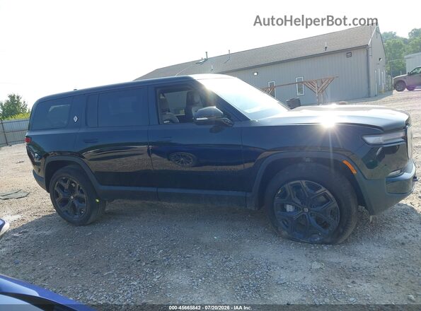 7PDSGFBA3TN092363 2026 RIVIAN R1S Black 360 interior view