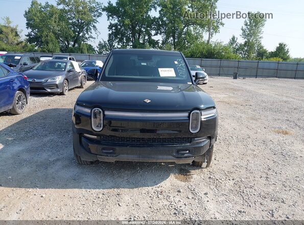 7PDSGFBA3TN092363 2026 RIVIAN R1S Black Rear interior view