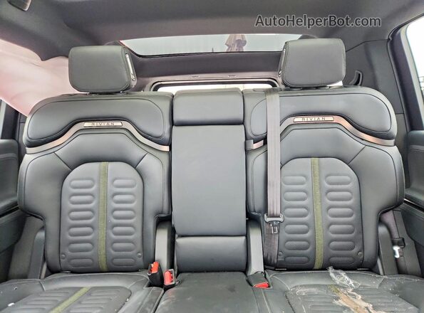 7PDSGFBA6TN082331 2026 RIVIAN R1S Blue Rear seats view