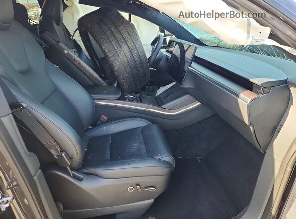 7SAXCAE55SF466112 2025 TESLA MODEL Gray Front interior view