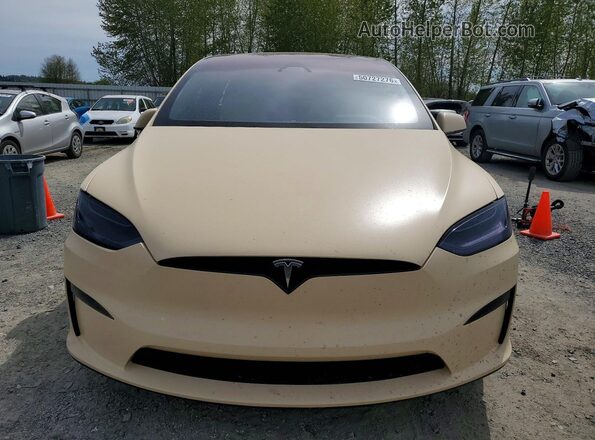 7SAXCBE51PF403490 2023 TESLA MODEL Cream Vista frontal