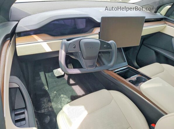 7SAXCBE51PF403490 2023 TESLA MODEL Cream Vista del salpicadero