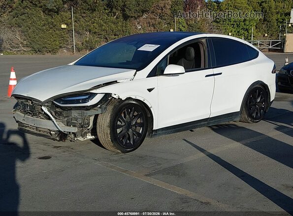 7SAXCBE58PF378863 2023 TESLA MODEL X Белый Передняя левая четверть