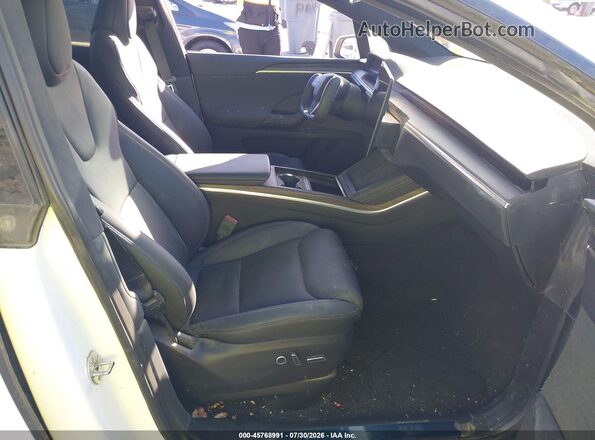 7SAXCBE58PF378863 2023 TESLA MODEL X Белый Вид салона спереди