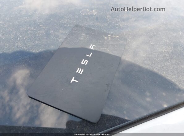 7SAXCBE5XPF366603 2023 TESLA MODEL X Белый Вид панели приборов