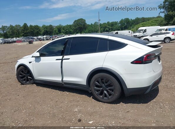 7SAXCBE5XPF366603 2023 TESLA MODEL X Белый Панорамный вид салона 360°