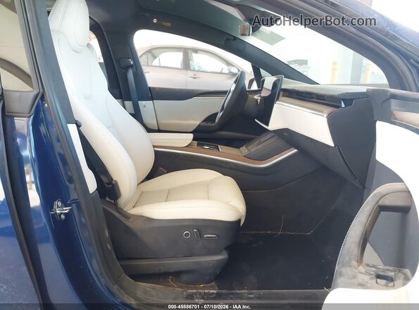 7SAXCBE5XSF471179 2025 TESLA MODEL X Синий Вид салона спереди