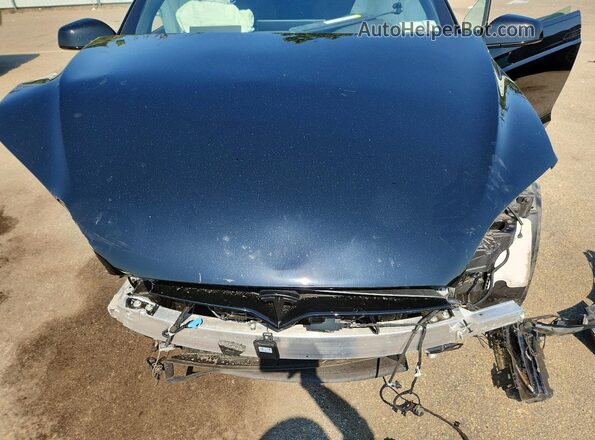 7SAXCBE68TF479811 2026 TESLA MODEL Black Vista del compartimento del motor