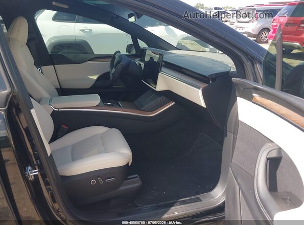 7SAXCDE52NF338772 2022 TESLA MODEL X Черный Вид салона спереди