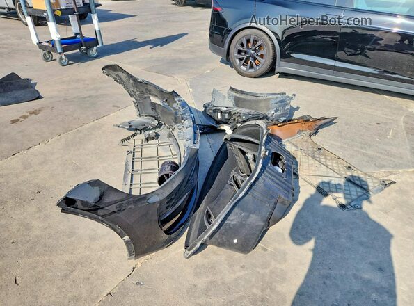 7SAXCDE54PF385322 2023 TESLA X Black Շարժիչի բաժամունքի տեսք