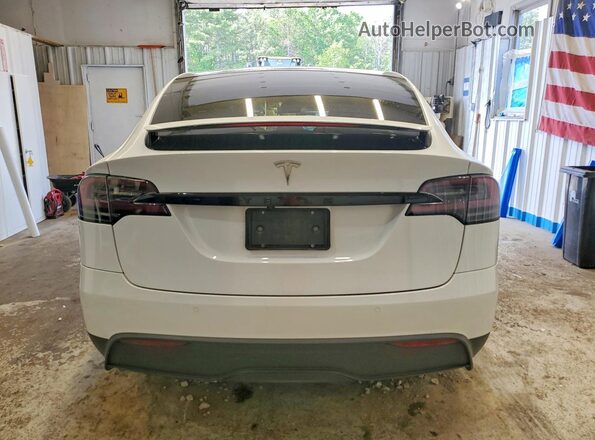 7SAXCDE59NF343581 2022 TESLA MODEL White Widok z tyłu