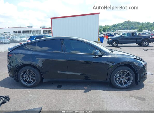 7SAYGAEE0SF269048 2025 TESLA MODEL Y Black Widok wnętrza z tyłu