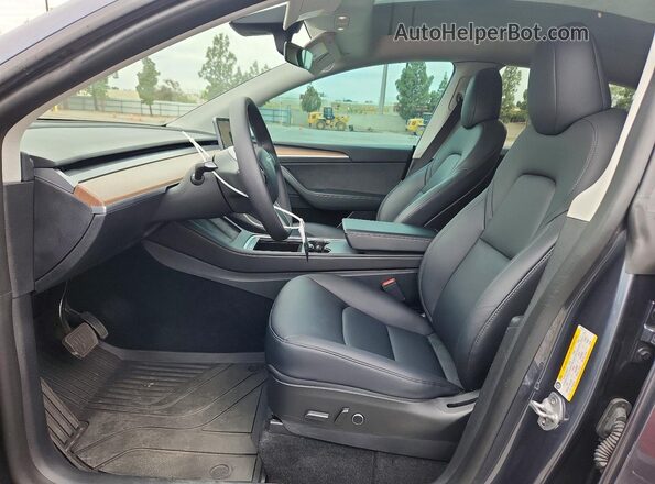 7SAYGAEE1NF554135 2022 TESLA MODEL Gray წინა სალონის ხედი