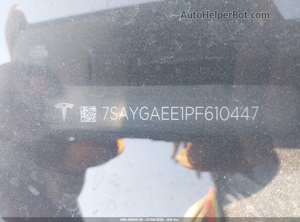 7SAYGAEE1PF610447 2023 TESLA MODEL Y Gray Vista del compartimento del motor