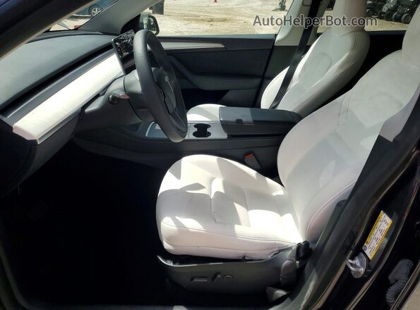 7SAYGAEE1RF045247 2024 TESLA MODEL Серый Вид салона спереди