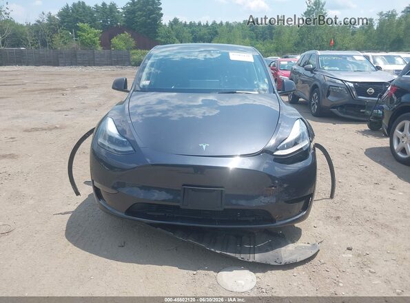 7SAYGAEE2RF002827 2024 TESLA MODEL Y Gray Vista del cuadro de instrumentos