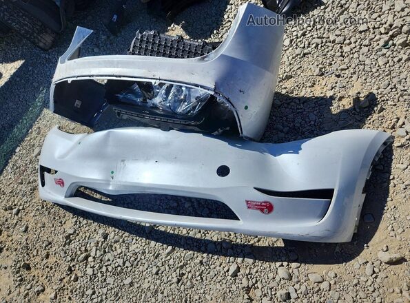 7SAYGAEE2RF008613 2024 TESLA MODEL White ძრავის განყოფილების ხედი