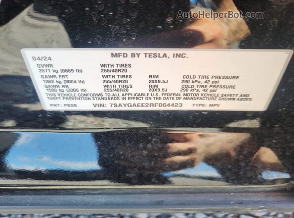 7SAYGAEE2RF064423 2024 TESLA MODEL Black ძრავის განყოფილების ხედი