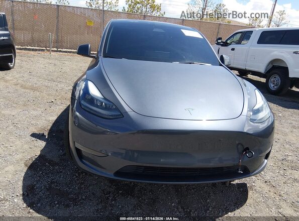 7SAYGAEE3PF902486 2023 TESLA MODEL Y Gray Widok deski rozdzielczej